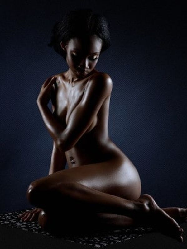 Bijoux Noir, massage érotique à Paris 18 - photo 1